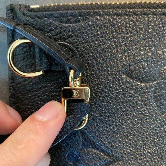 Louis Vuitton Black Empriente Leather Pochette - Picture 3 of 7